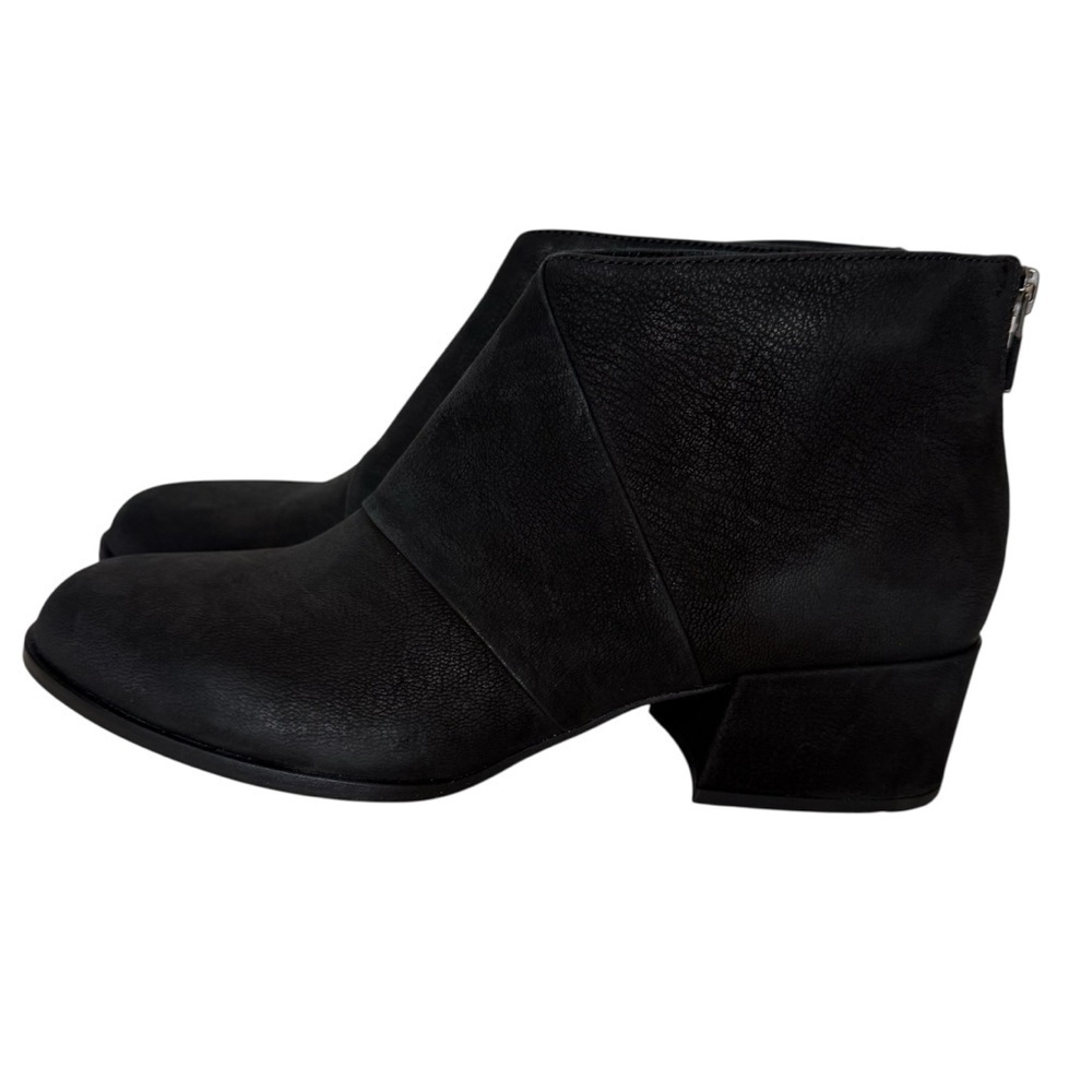 Eileen Fisher Leather Zip Block Heel Size 9